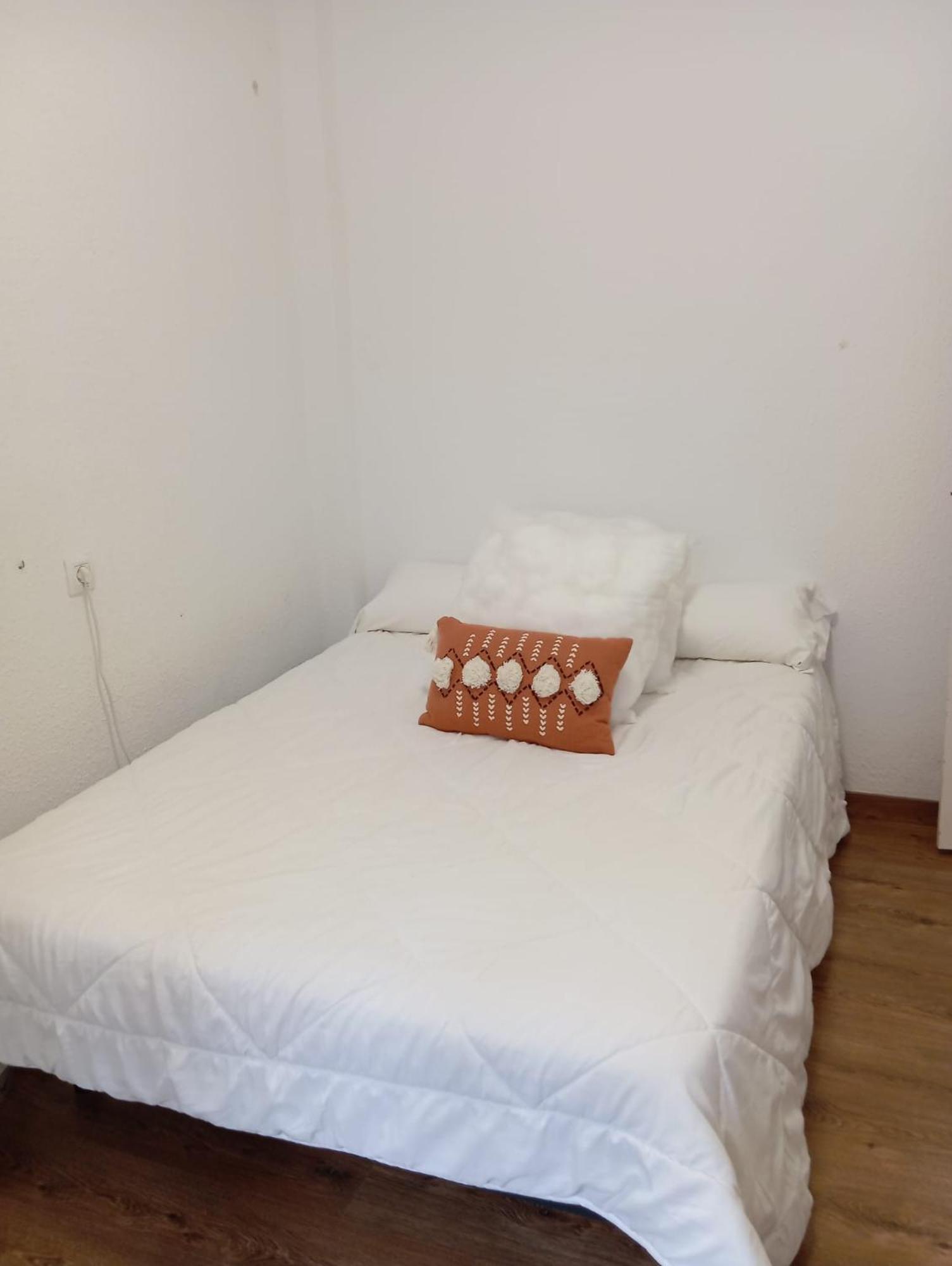 Apartamento Casa En Torrelavegaアパートメント エクステリア 写真